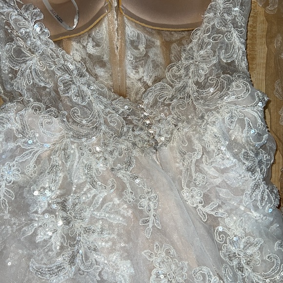 NEVER WORN OR ALTERED Martina Liana 1097 NWOT - Picture 12 of 14